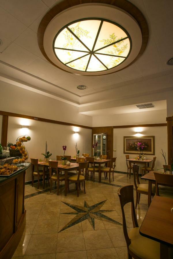 Hotel Bisceglie Extérieur photo