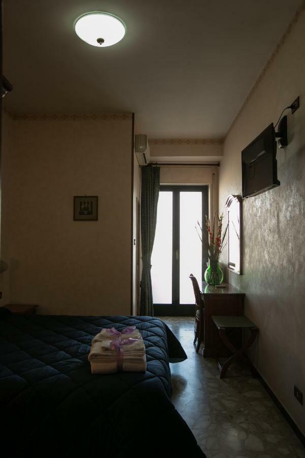 Hotel Bisceglie Extérieur photo